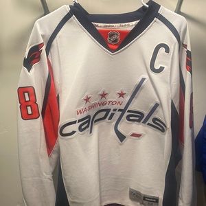 Alexander Ovechkin Washington Capital Hockey Jersey. Men’s Medium